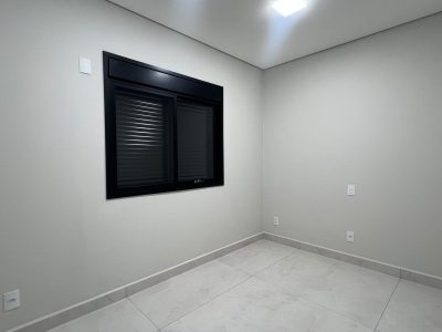 acc28963-37bd-461e-9cee-b01b91c96a09